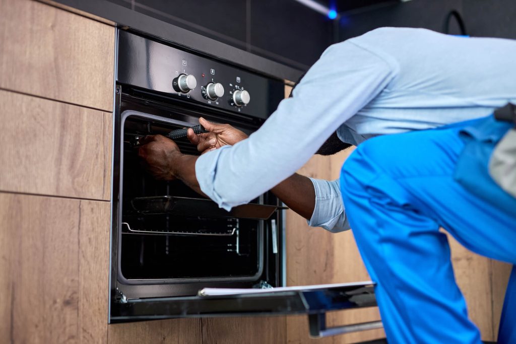 4 Common Problems With Commercial Gas Oven Repairs